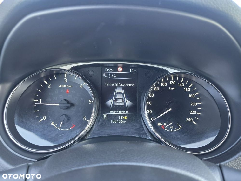 Nissan X-Trail 1.6 DCi Xtronic Tekna - 16