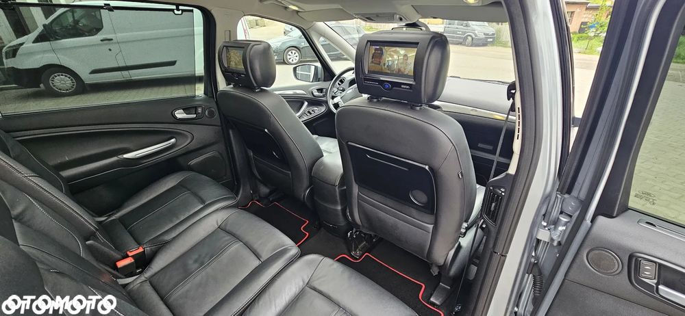 Ford S-Max - 21