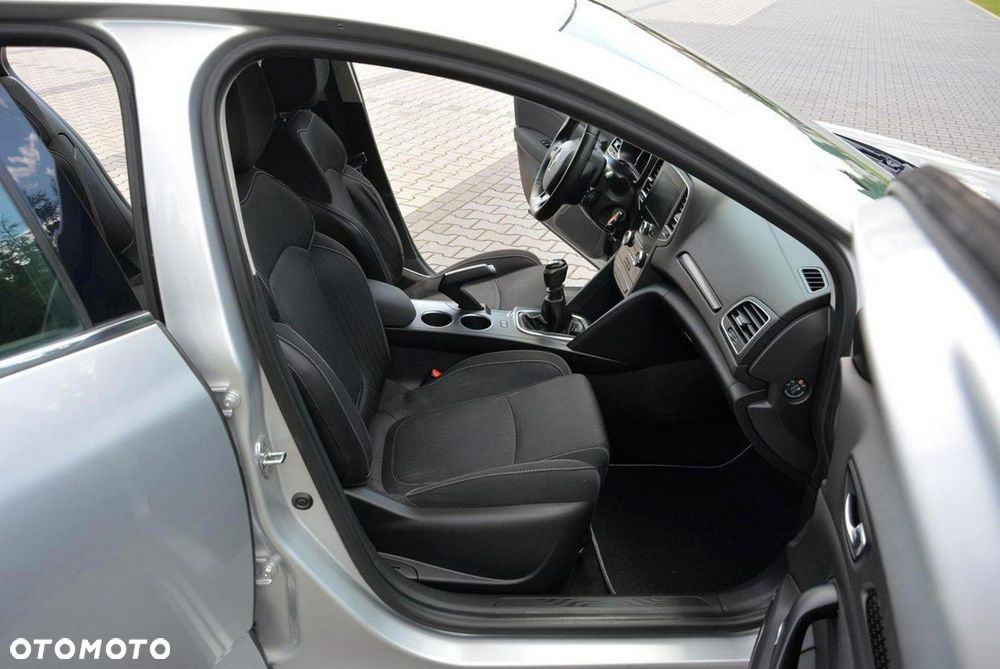 Renault Megane 1.2 Energy TCe Business - 17