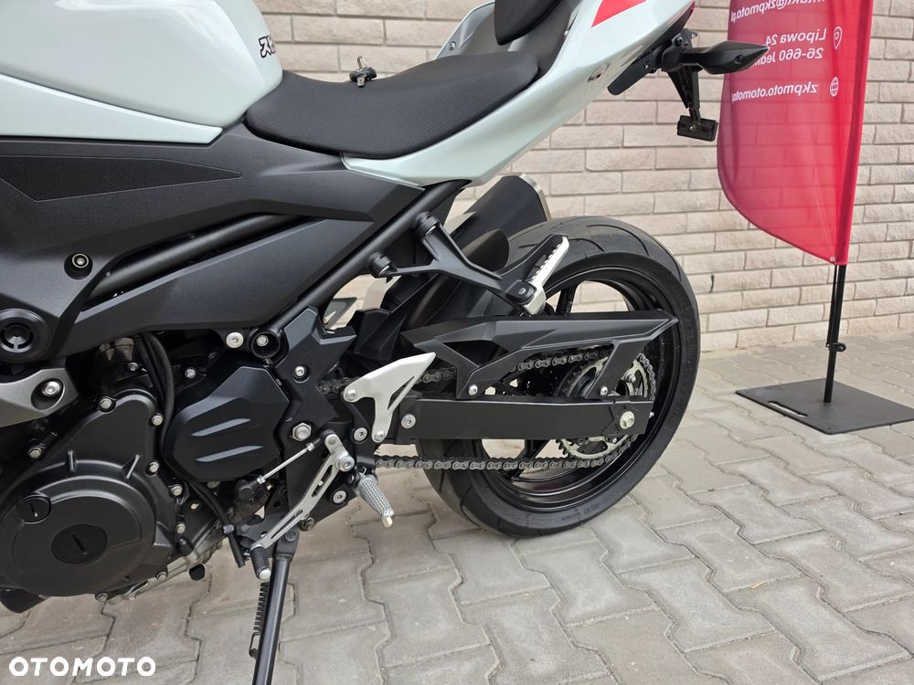Kawasaki Z - 6