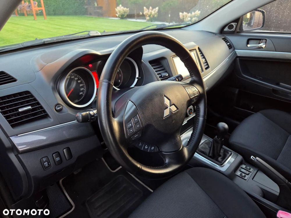 Mitsubishi Lancer - 4