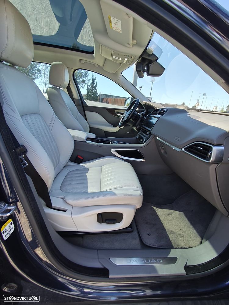 Jaguar F-Pace 2.0 i4D Prestige AWD Aut. - 14