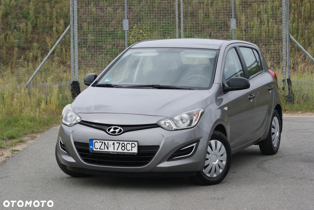 Hyundai i20 - 19