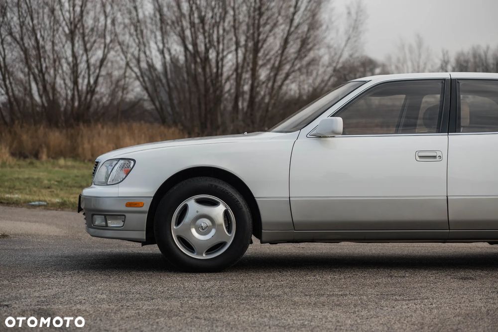 Lexus LS 400 - 5