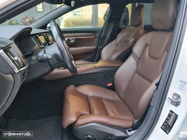 Volvo V90 Cross Country 2.0 D5 Pro AWD Geartronic - 30