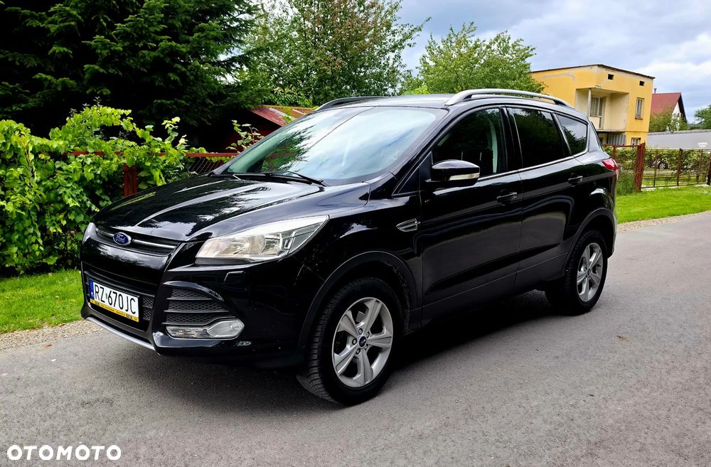 Ford Kuga - 1