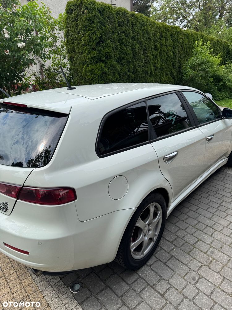 Alfa Romeo 159 2.4 JTDM 20V DPF Q-Tronic ti - 3