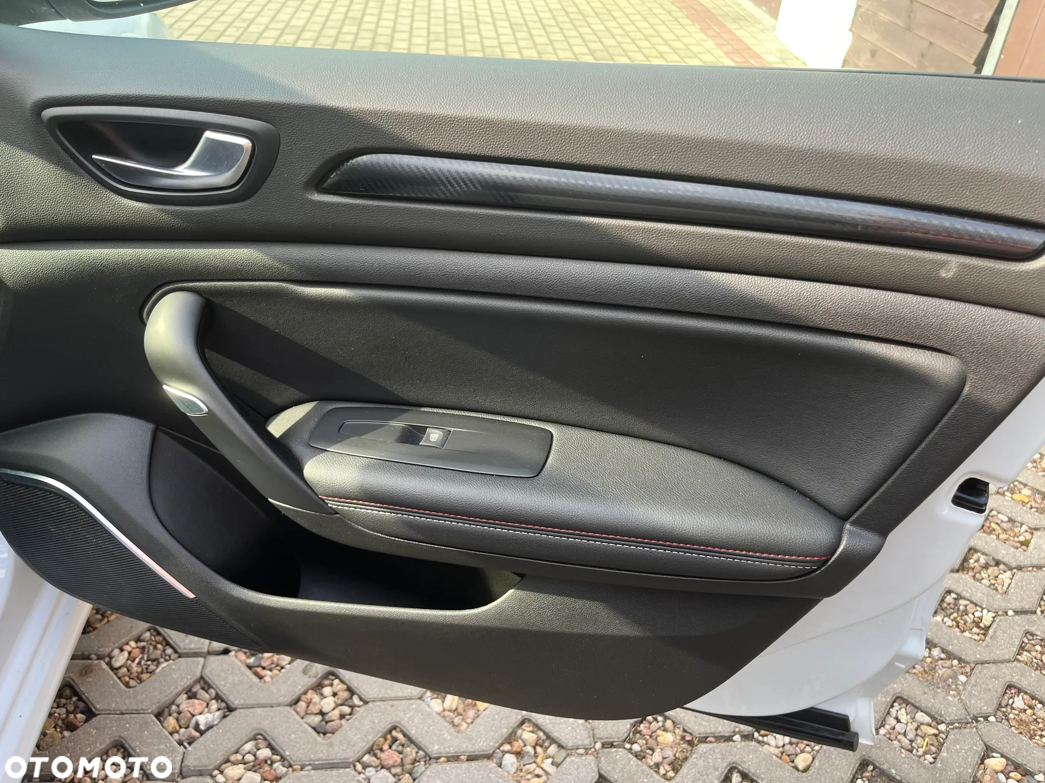 Renault Megane Grandtour E-TECH Plug-in 160 R.S LINE - 9