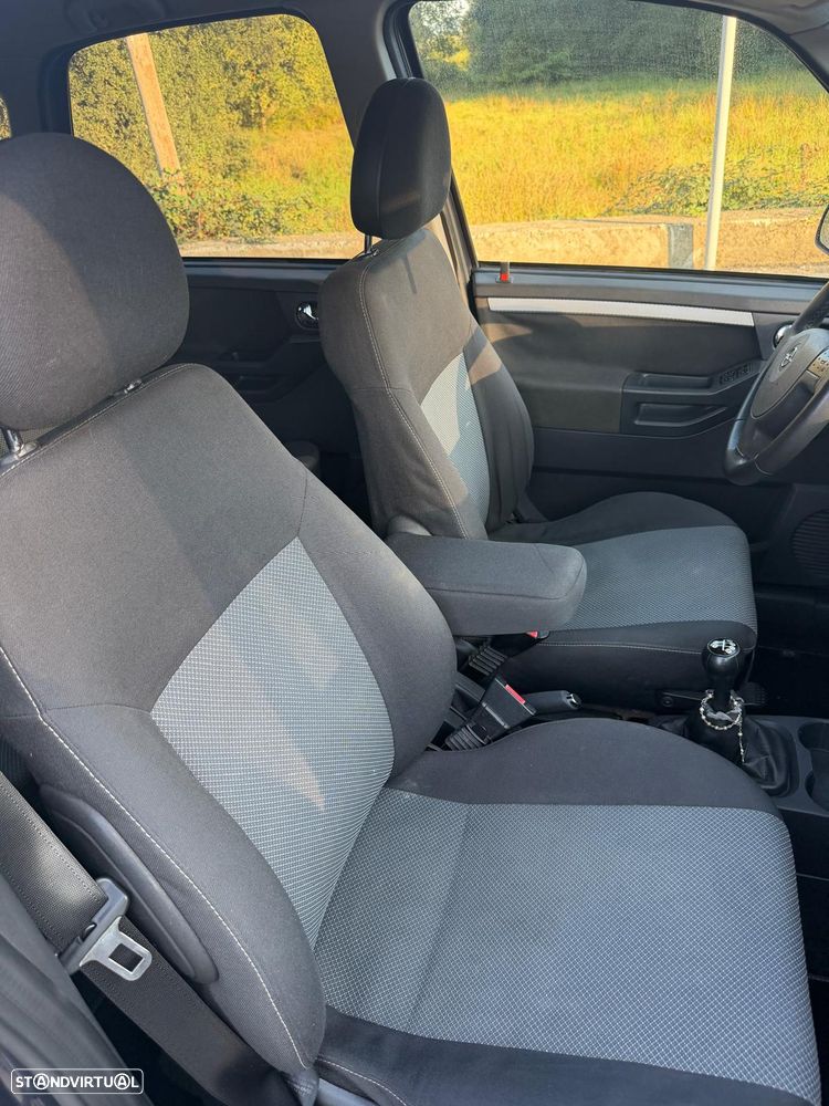 Opel Meriva 1.3 CDTi Cosmo - 25