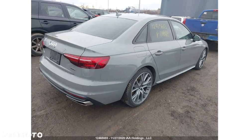 Audi A4 Limousine - 4