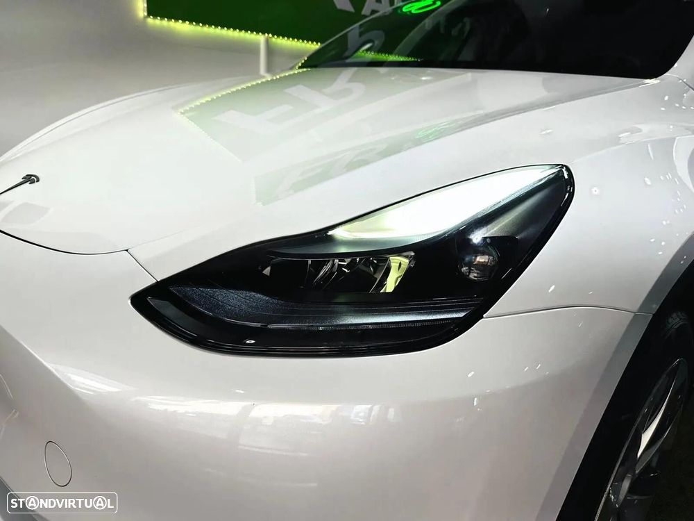 Tesla Model Y Standard - 22