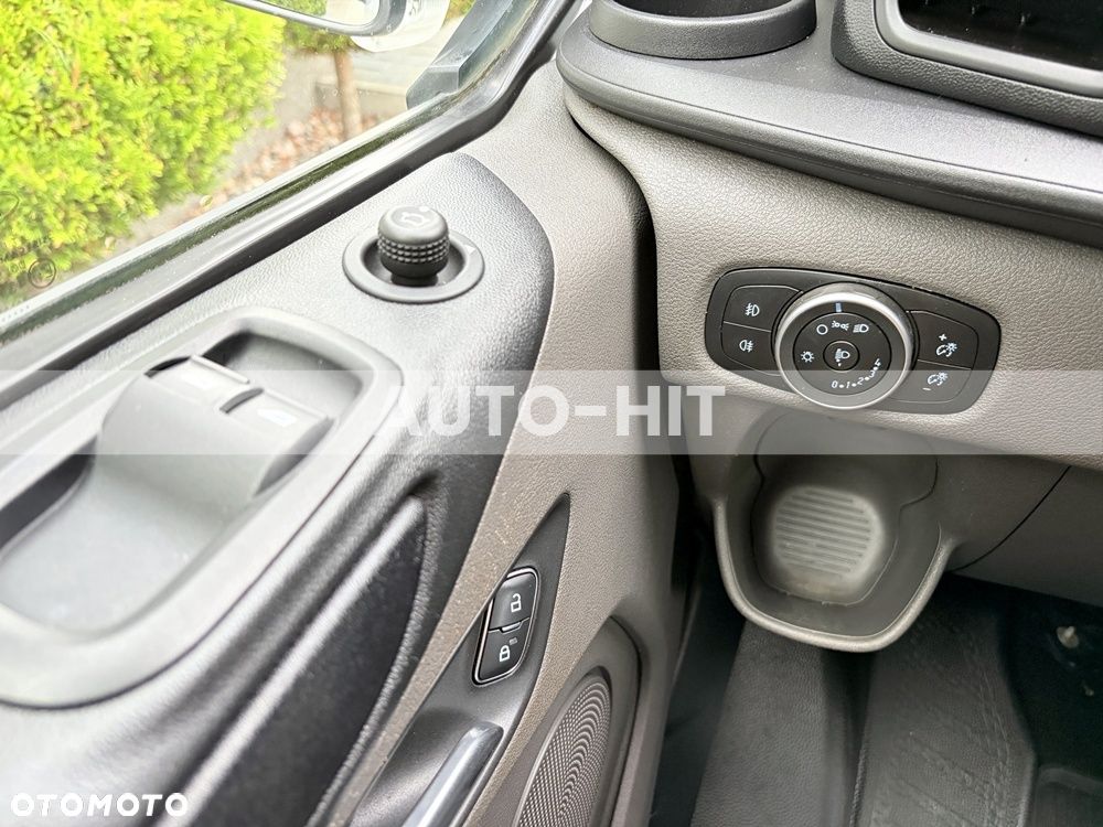 Ford Transit - 25
