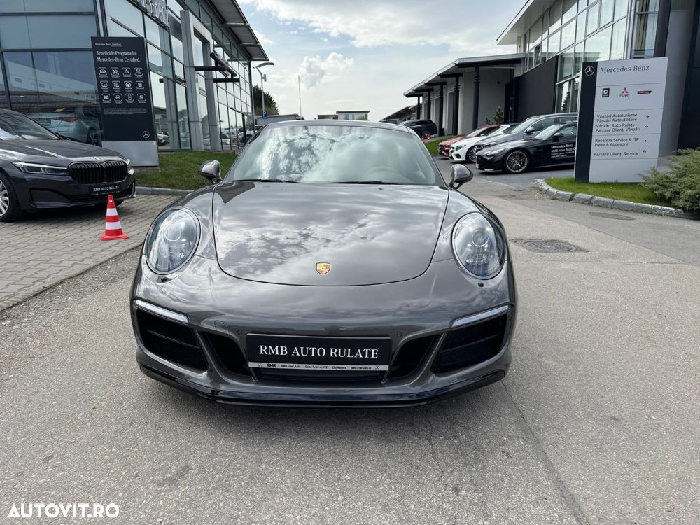 Porsche 911 Carrera 4 GTS PDK - 14