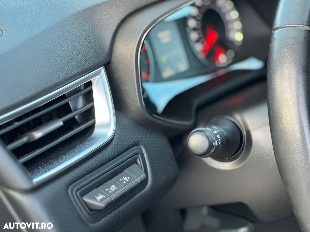 Renault Clio V Blue dCi 100 Equilibre - 8