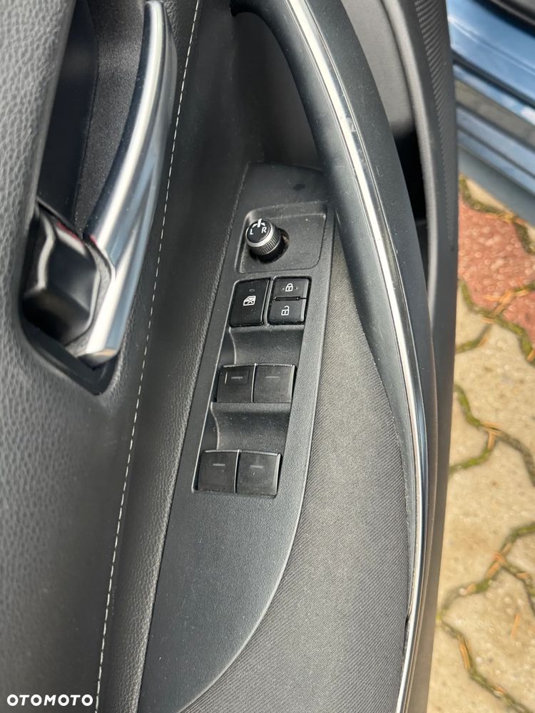 Toyota Corolla - 7