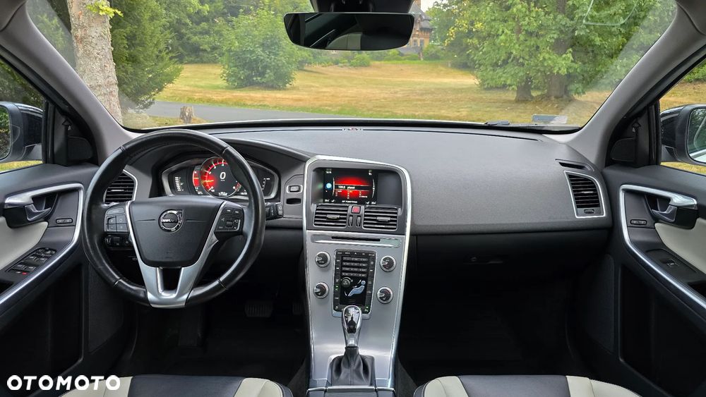 Volvo XC 60 T6 AWD Geartronic Linje Inscription - 9