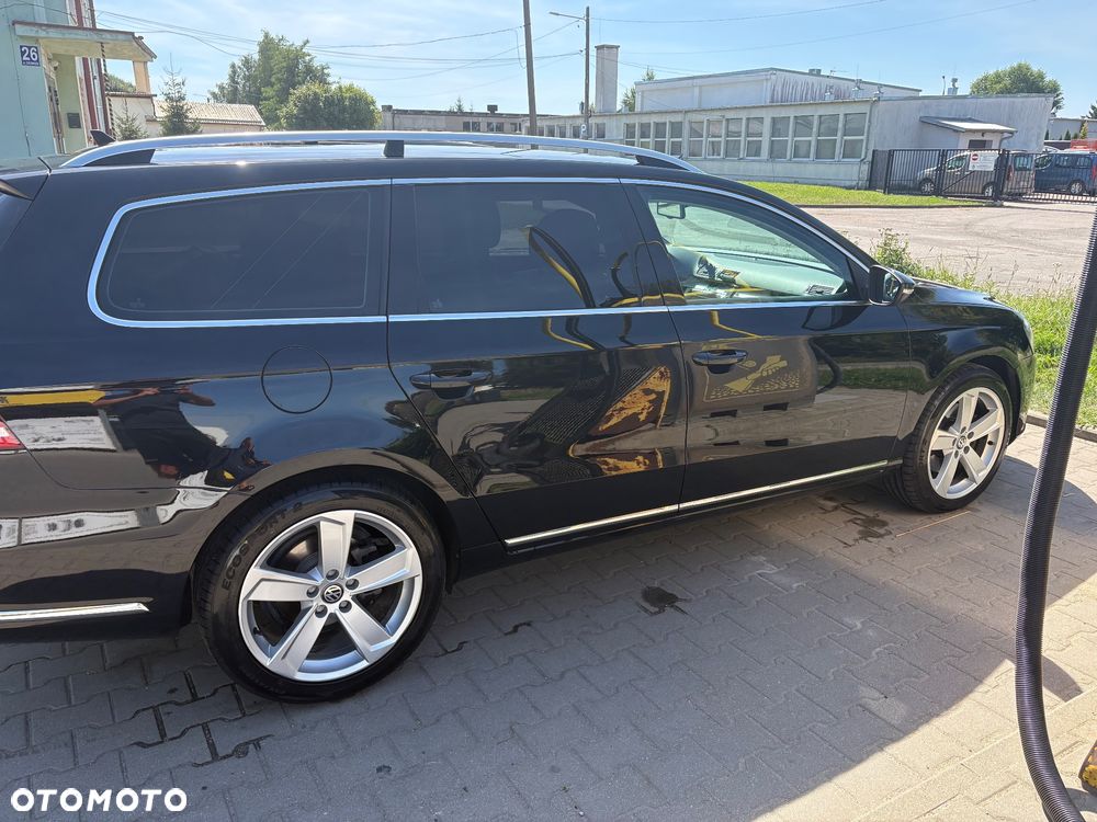 Volkswagen Passat 2.0 TDI Comfortline - 12