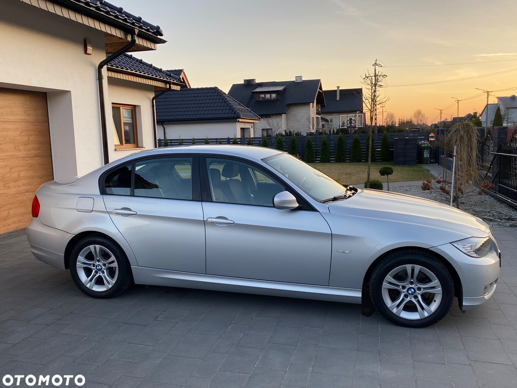 BMW Seria 3 318i Edition Sport - 6
