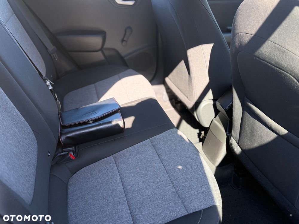 Kia Stonic 1.2 L - 14