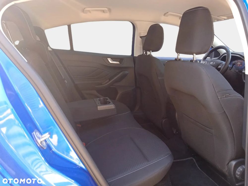 Ford Focus 1.0 EcoBoost Titanium X - 35