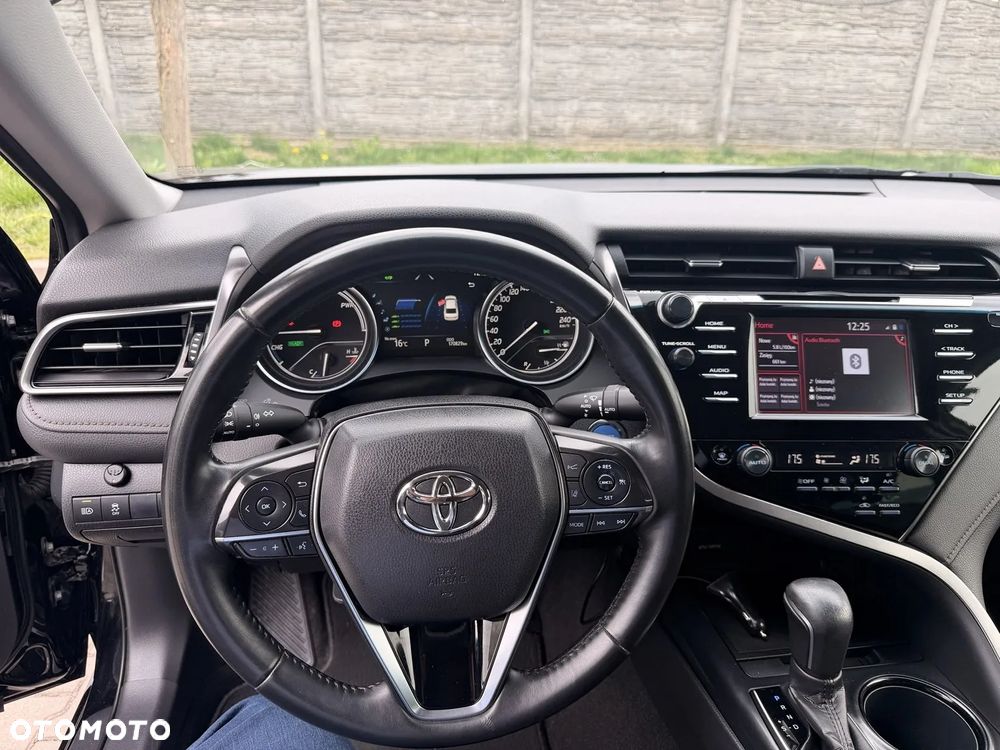 Toyota Camry 2.5 Hybrid Executive CVT - 7