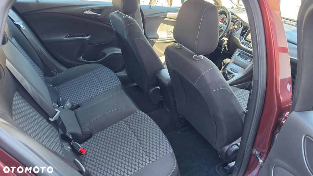 Opel Astra 1.4 Turbo Edition - 9