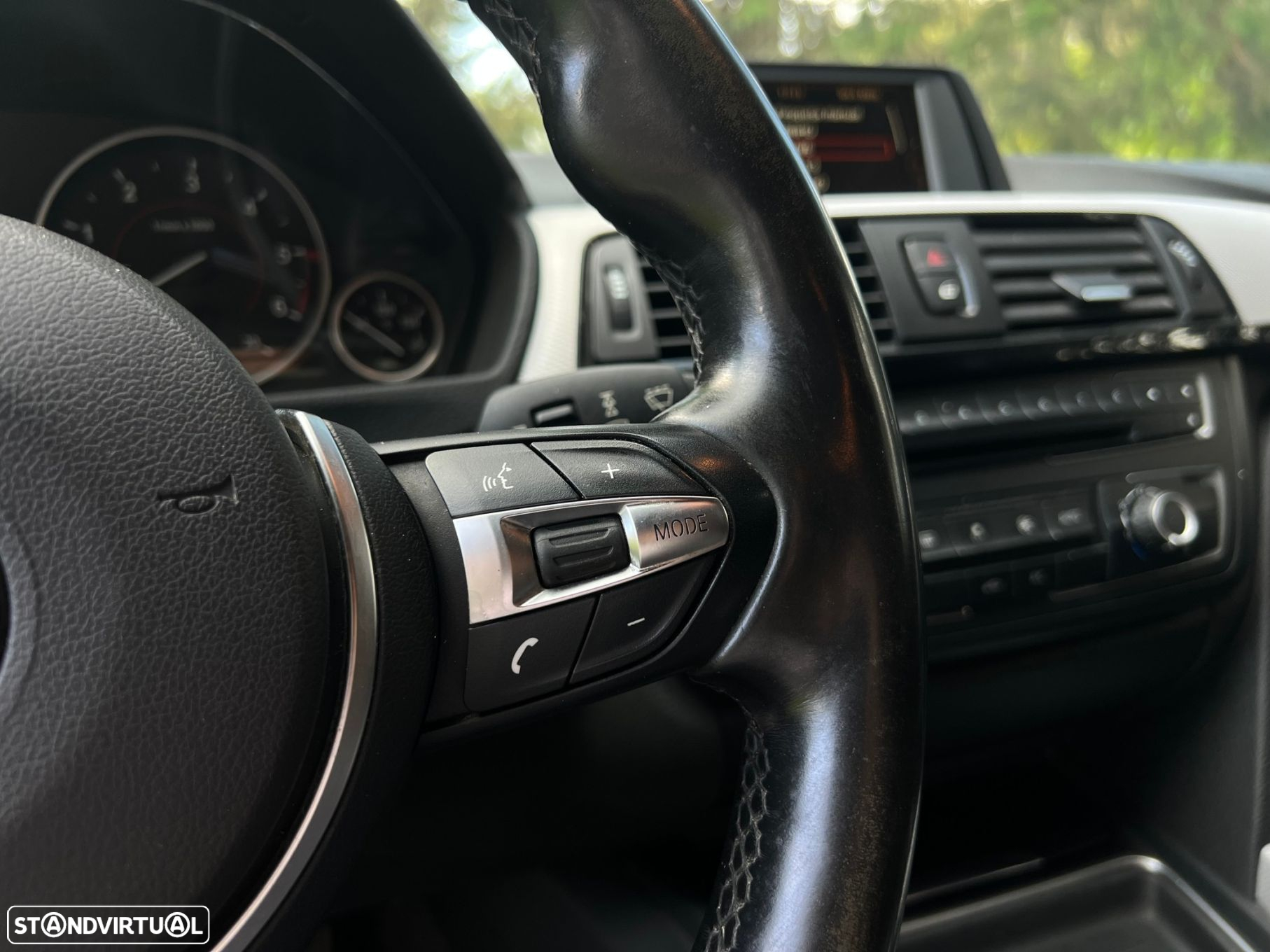 BMW 318 d Touring Pack M - 35
