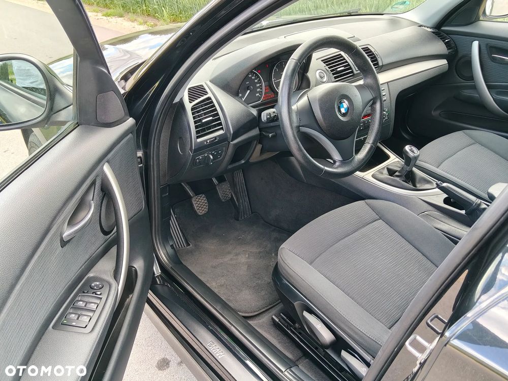 BMW Seria 1 - 10