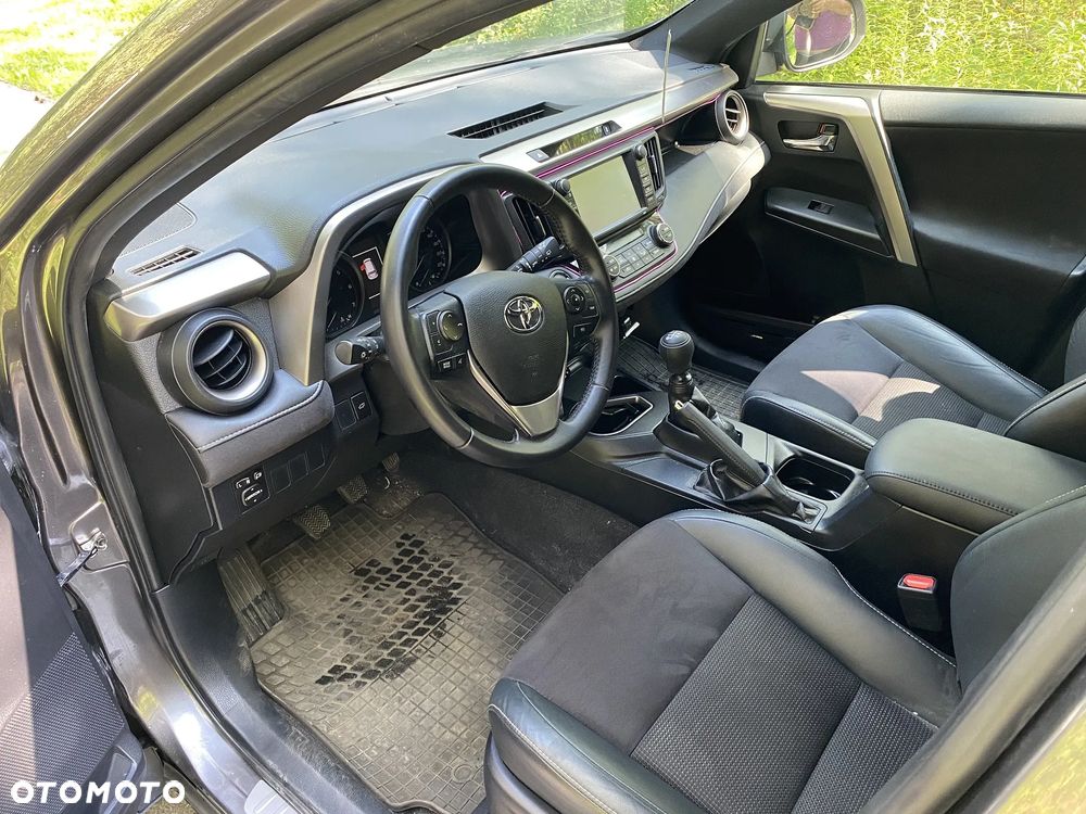 Toyota RAV4 2.0 D-4D 4x2 Start-Stop Edition-S - 12