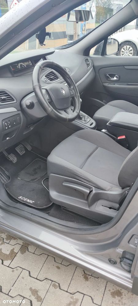 Renault Scenic - 16