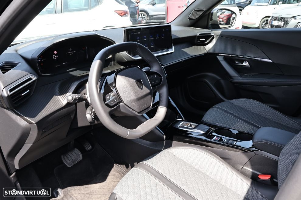 Peugeot 2008 1.2 Hybrid Allure e-DCS6 - 14