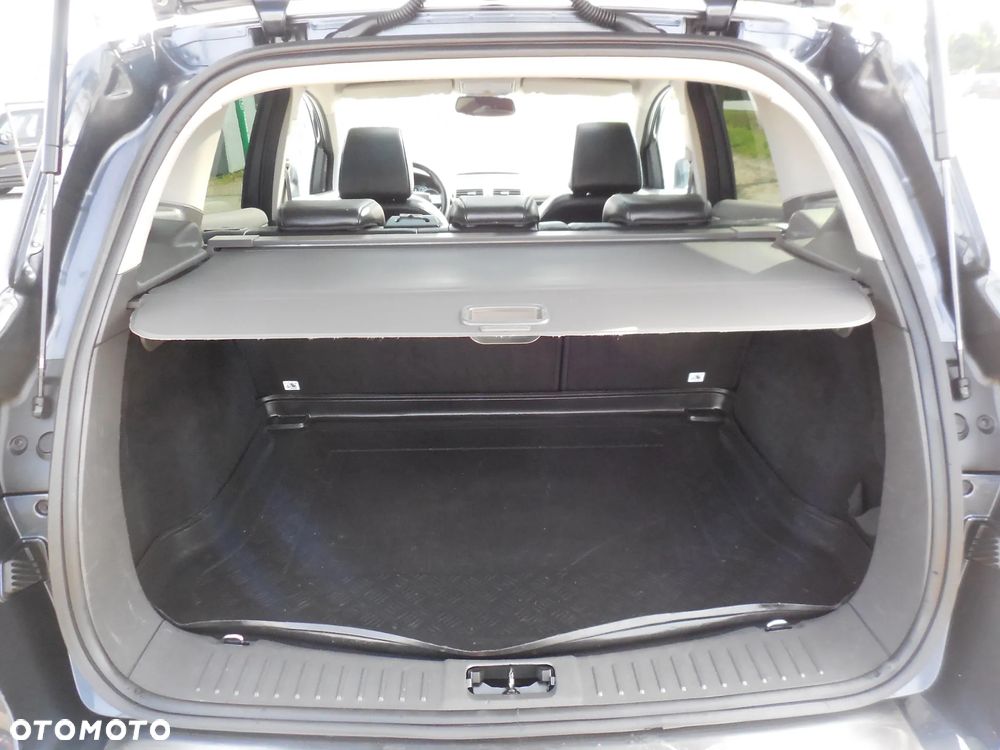 Ford Kuga - 13