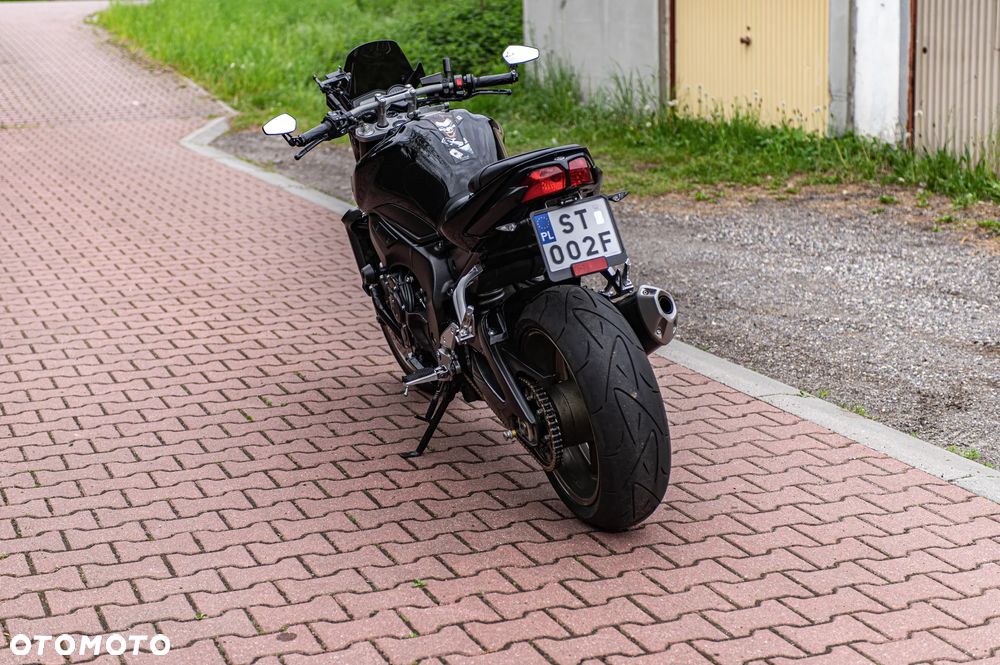 Yamaha FZ - 35