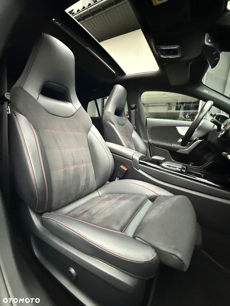 Mercedes-Benz CLA 180 7G-DCT Edition AMG Line - 25