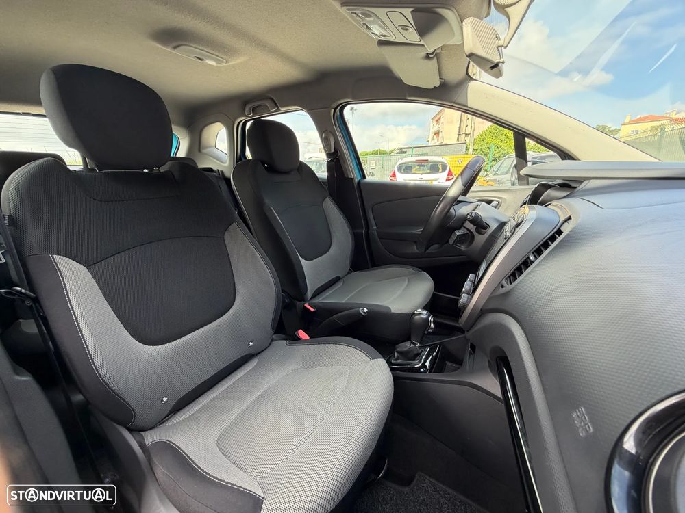 Renault Captur dCi 90 EDC Dynamique - 32