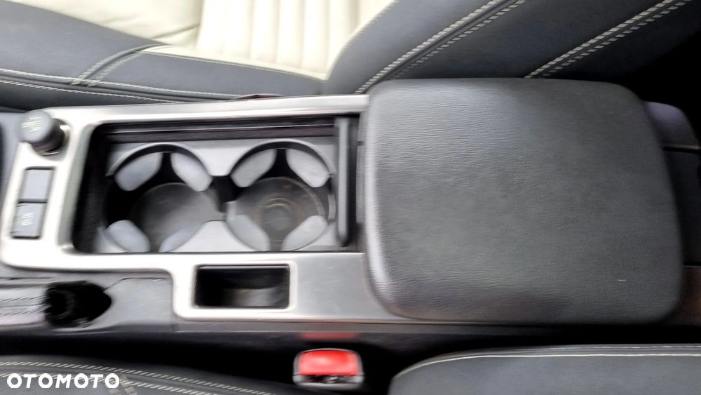 Volvo S40 D4 R-Design - 32