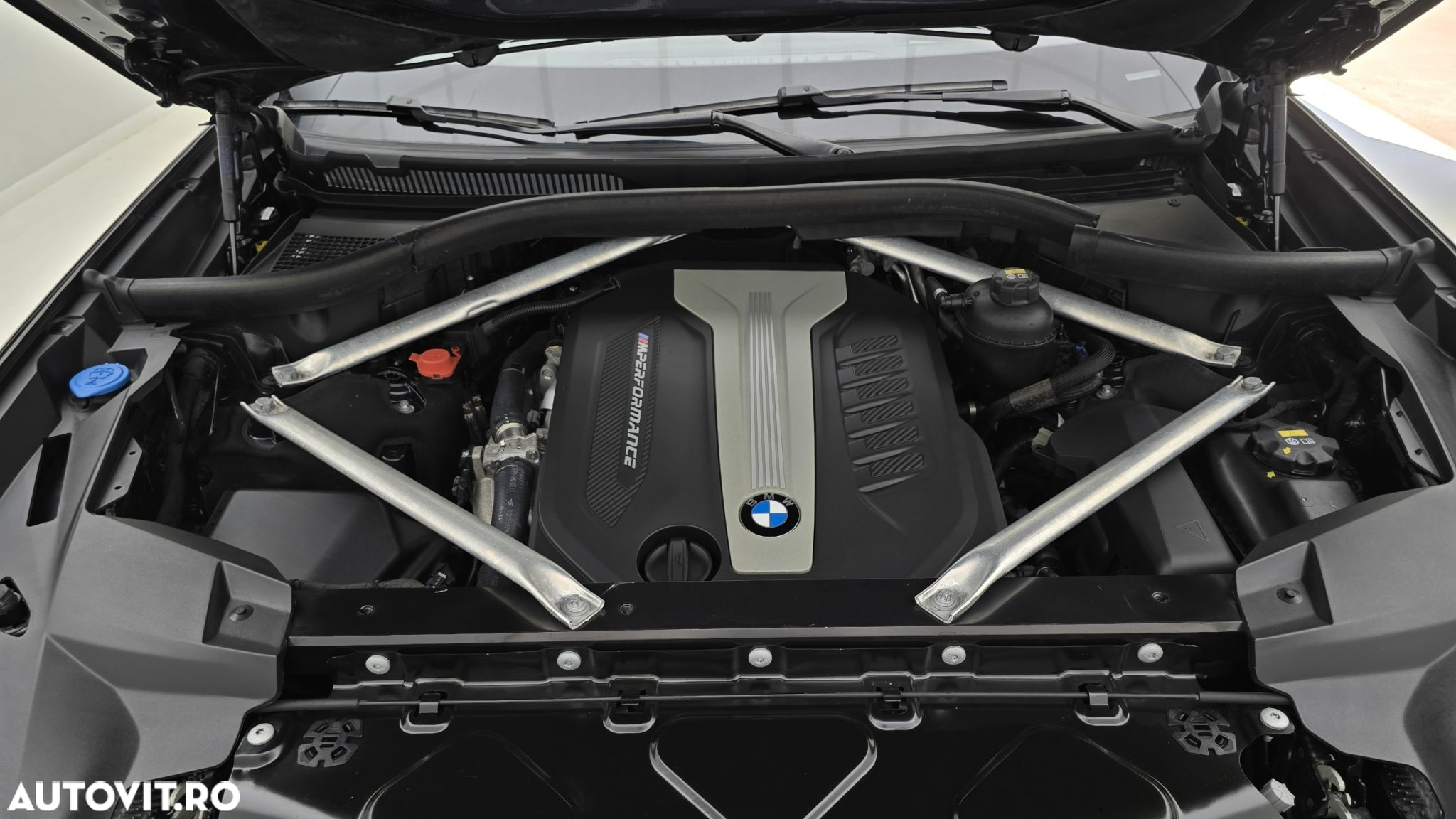 BMW X7 M50d - 24