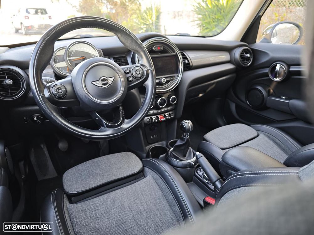 MINI 5 Portas Cooper D - 20