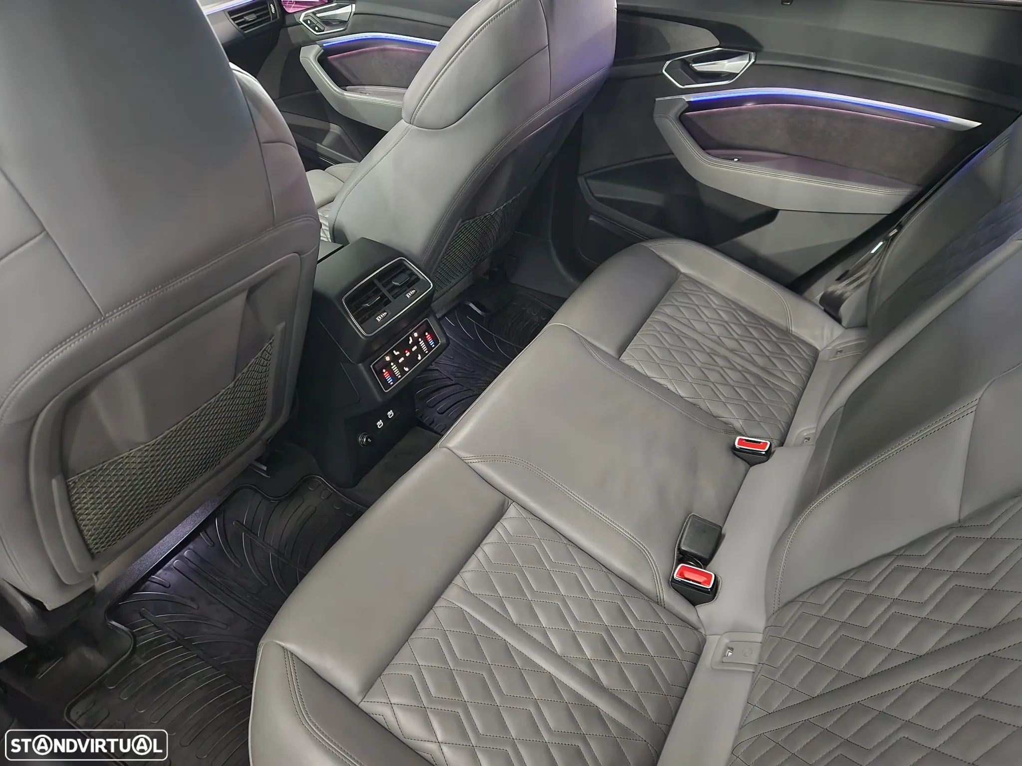 Audi e-tron 55 quattro S line - 30