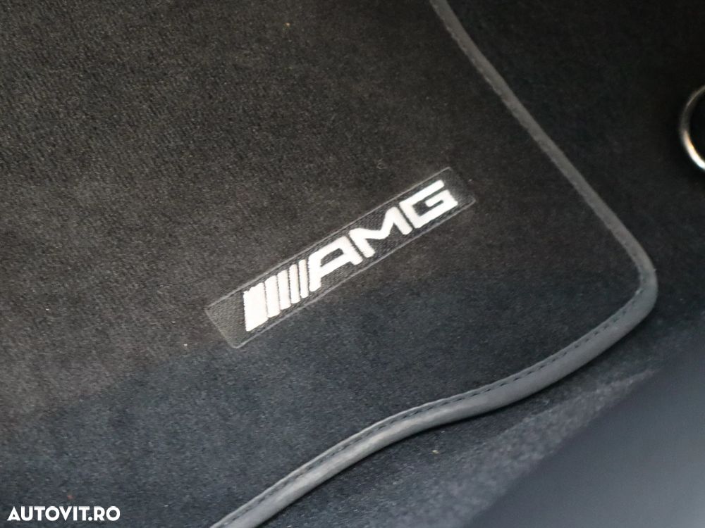 Mercedes-Benz GLC 300 de 4Matic 9G-TRONIC AMG Line Plus - 26