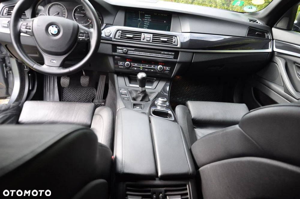 BMW Seria 5 520d Modern Line - 19