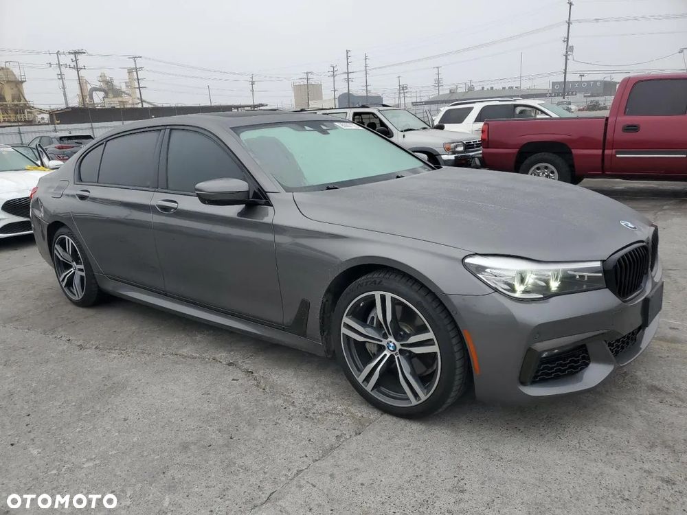 BMW Seria 7 - 1