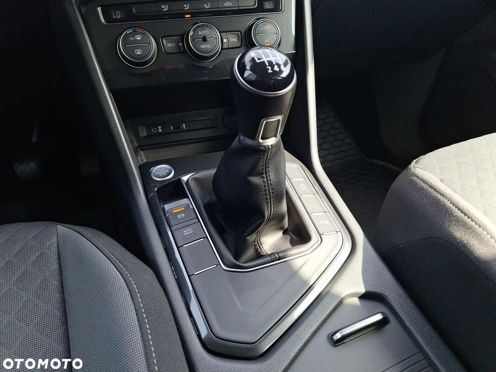 Volkswagen Tiguan 1.4 TSI Trend&Fun - 15