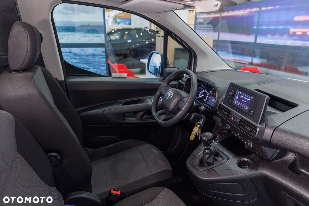 Toyota PROACE CITY - 27