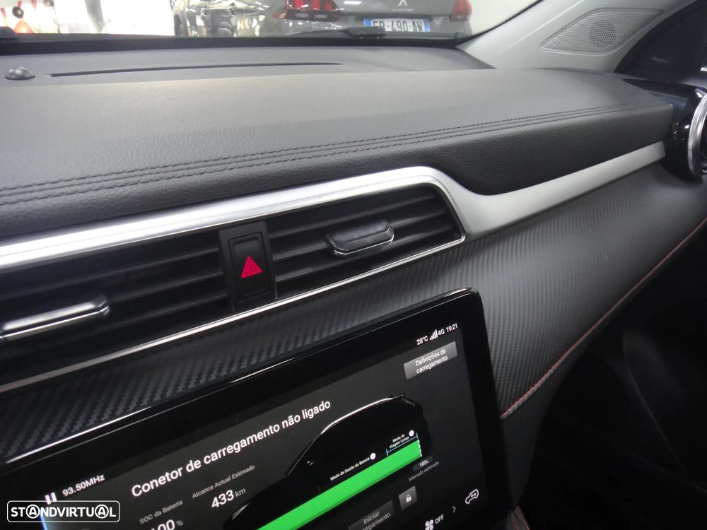 MG ZS Standard Luxury - 36