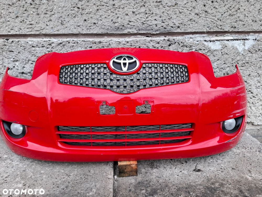 ZDERZAK PRZÓD PRZEDNI TOYOTA YARIS II 05/09r - 2