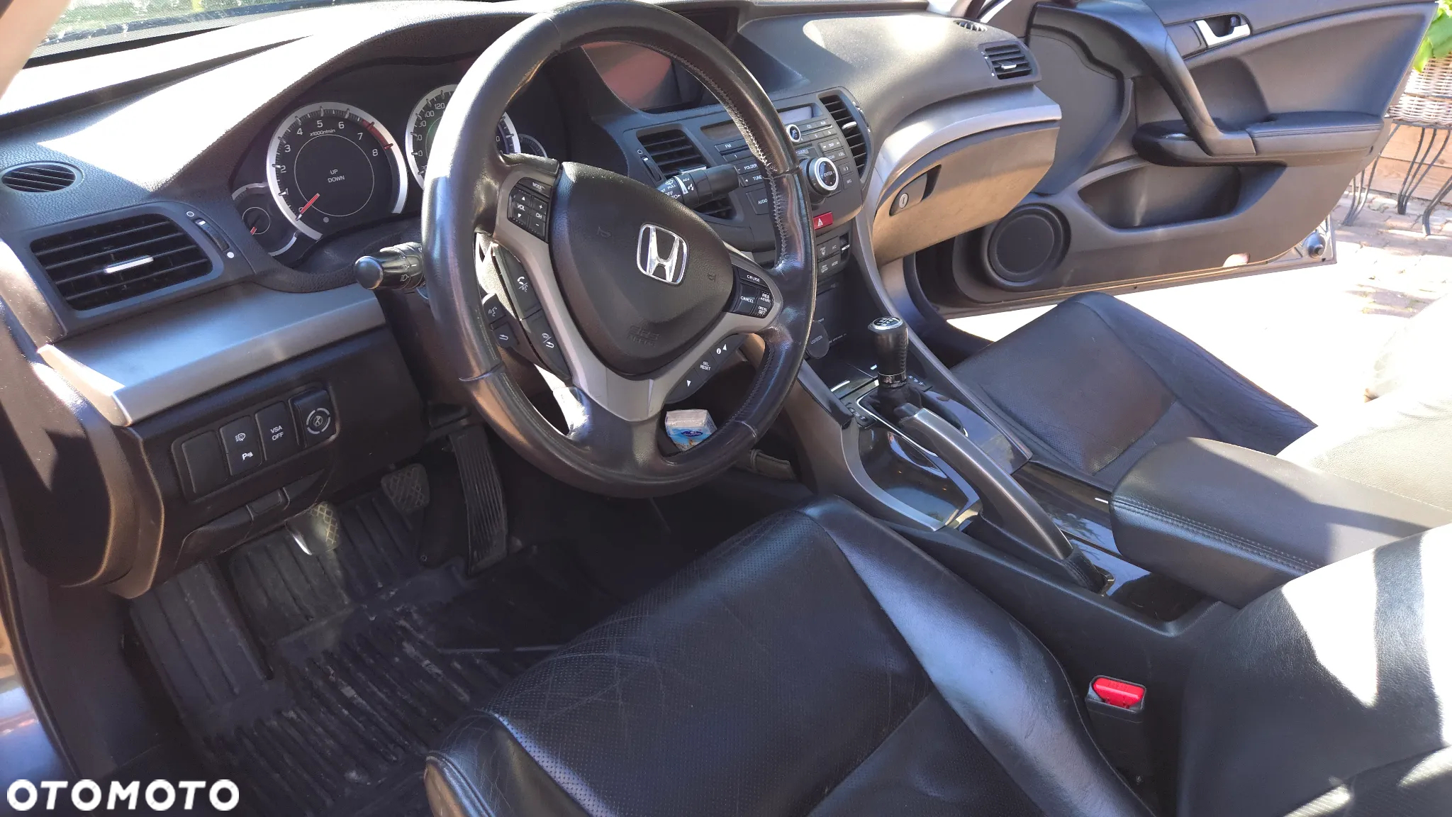 Honda Accord 2.0 Executive - 14