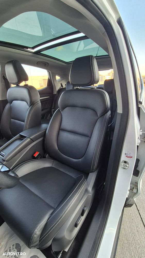 MG ZS EV Luxury - 13