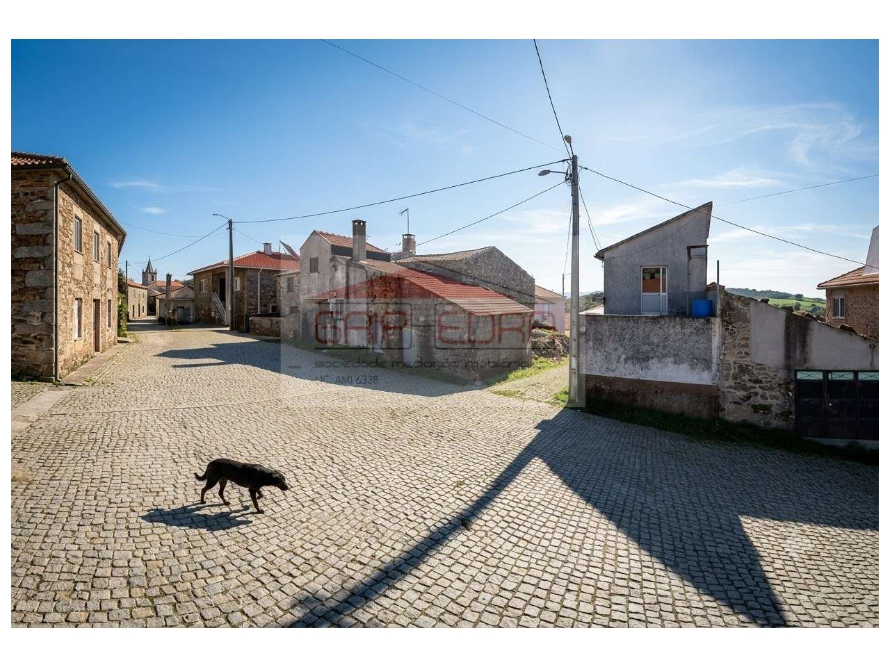 Oportunidade moradia em Trás-os-Montes na aldeia de Rebordainhos - Grande imagem: 3/7
