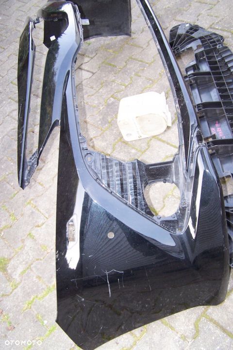 Toyota Camry VIII zderzak przedni 52119-33A50LE - 4
